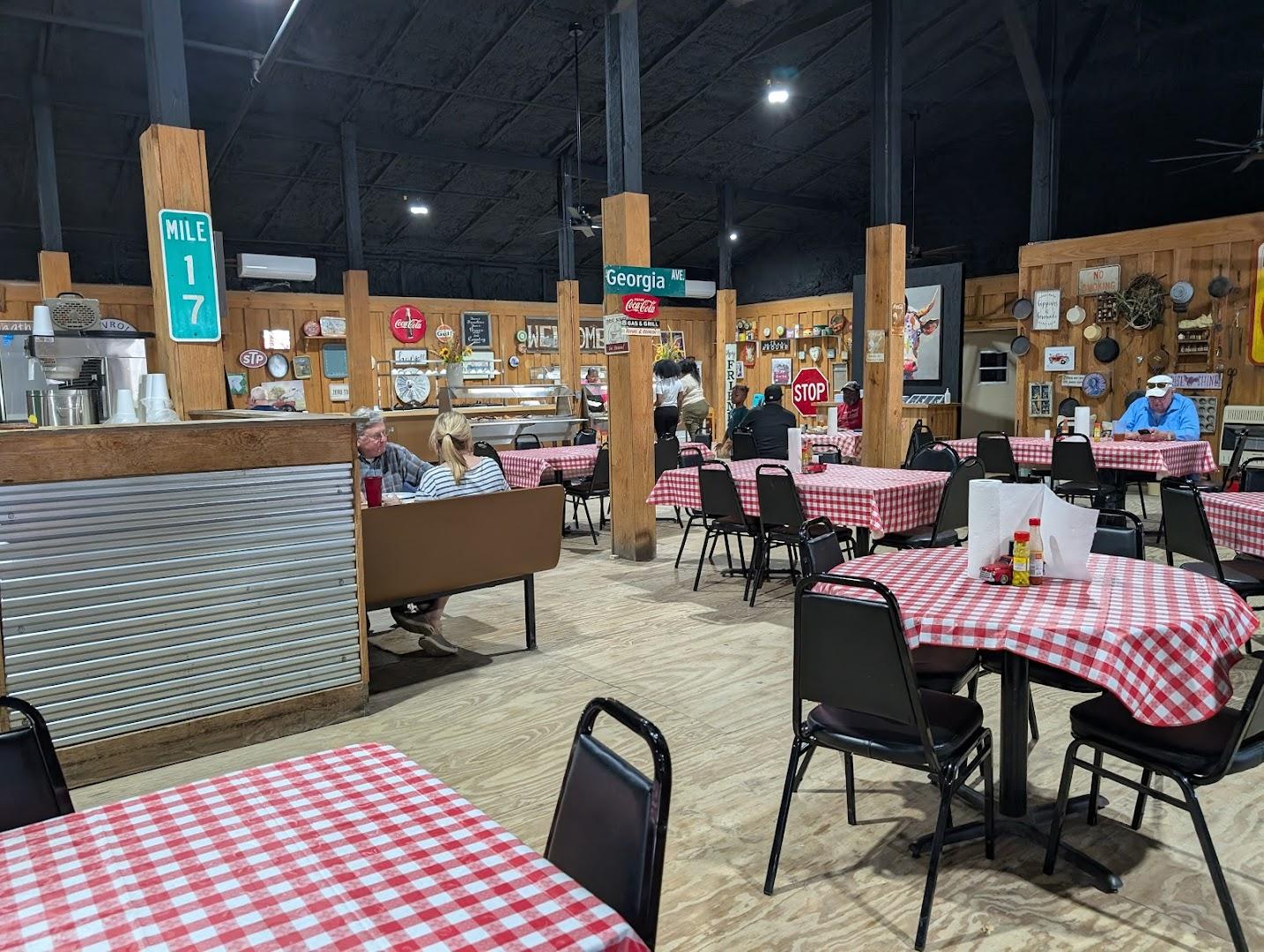 Lynn & Bob's